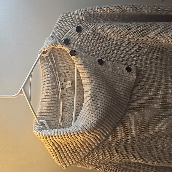 Women's sweater (F41) - Picture 2 of 6